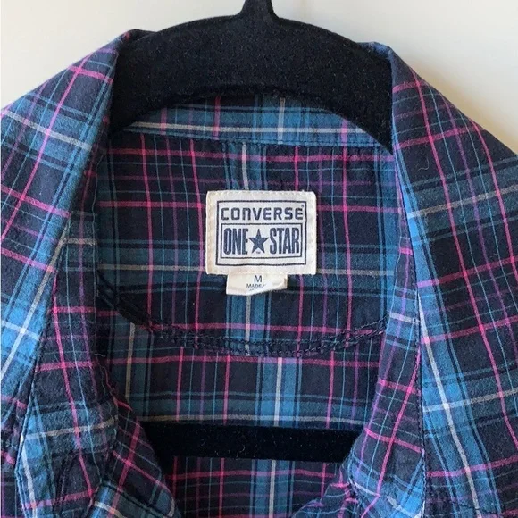 3 Fitted button down shirts Converse Lucky Brand Aeropostale size M - Picture 4 of 10